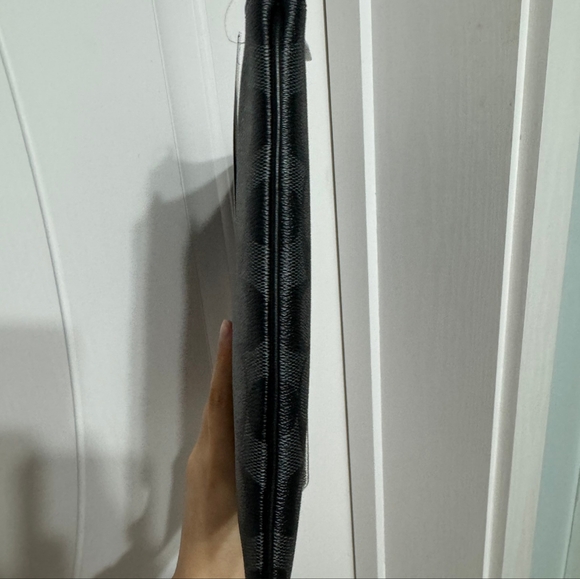 Disney X Coach CC093 Large Pouch In Signature Canvas With Patches NWT Org $298 - Picture 3 of 4